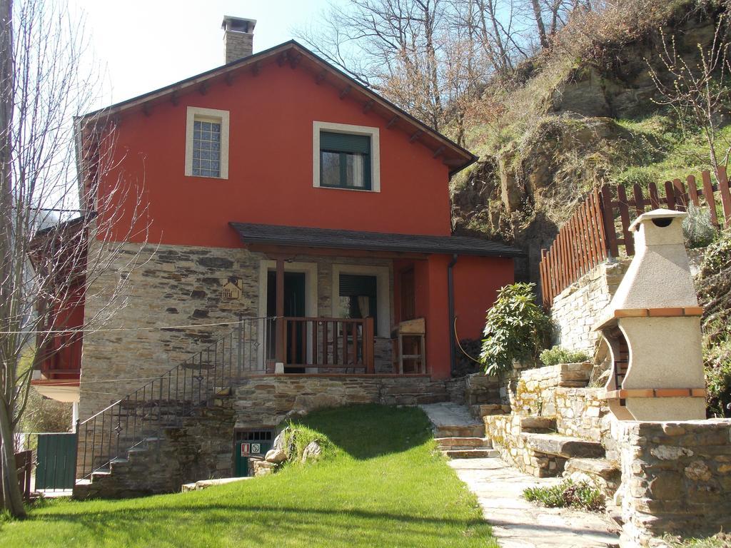 Hostal El Recanto Vega de Valcarce Luaran gambar
