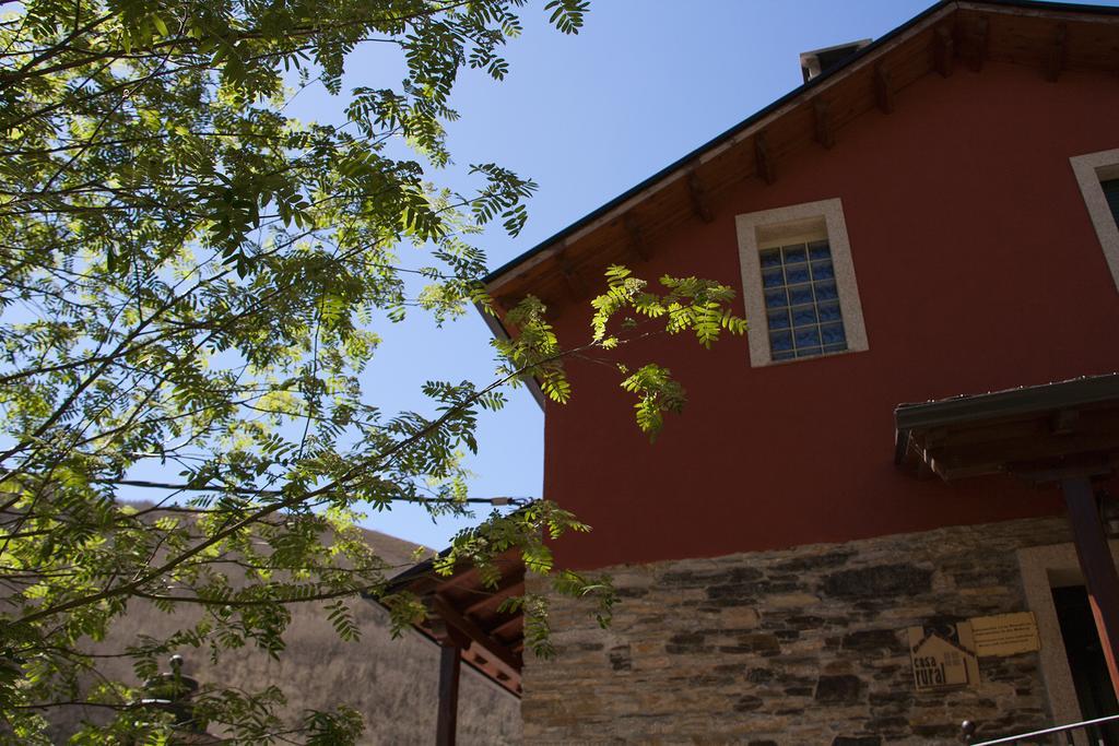 Hostal El Recanto Vega de Valcarce Luaran gambar
