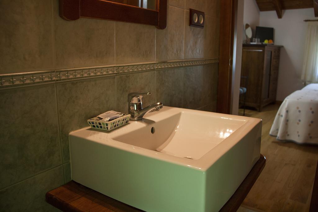 Hostal El Recanto Vega de Valcarce Luaran gambar